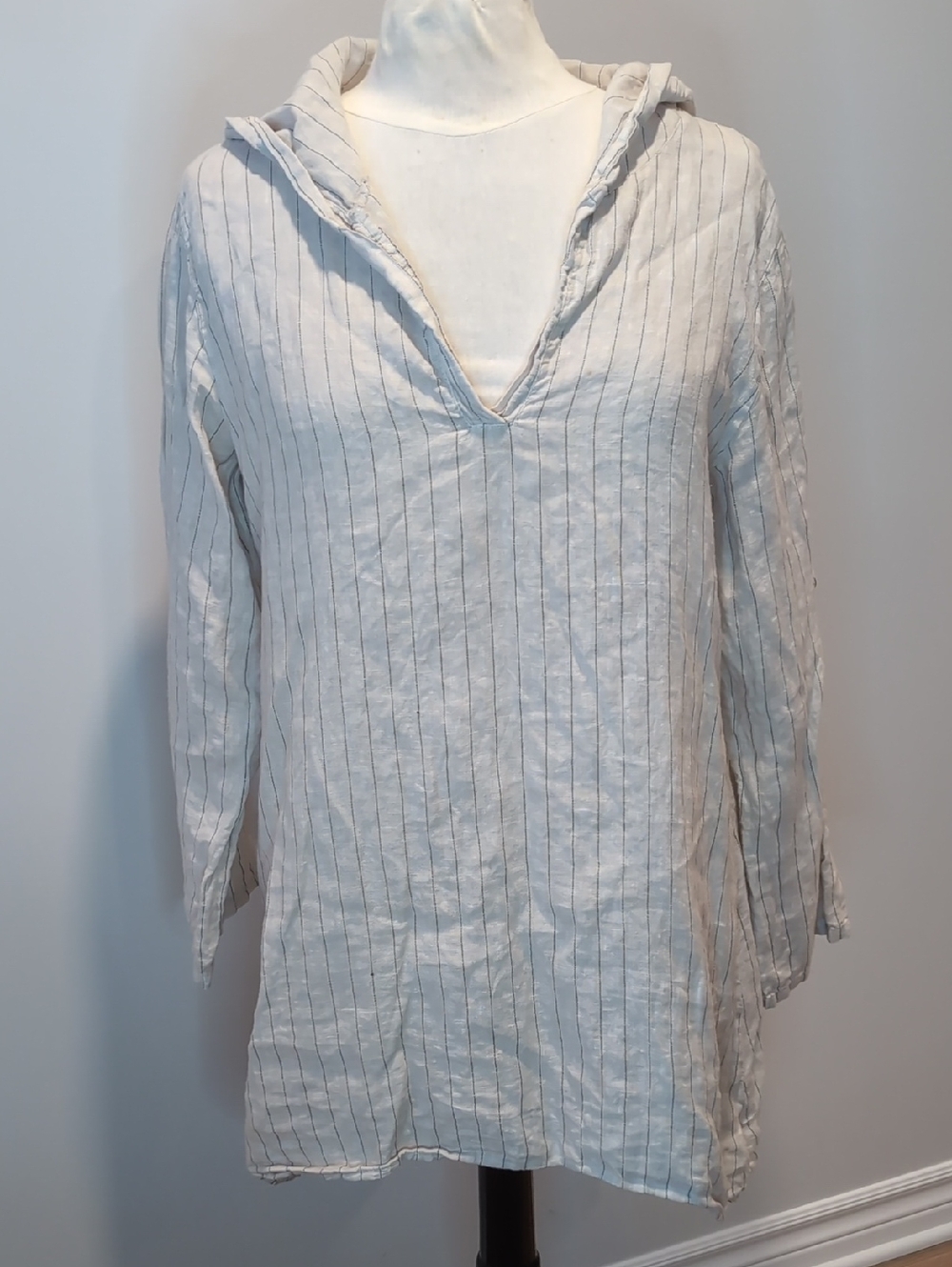 Terzo Millennio Cream Striped Hooded Linen Dress